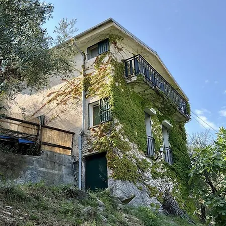 Host4u - Retreat Zerbo Viesci, 15 Minutes From Sea *